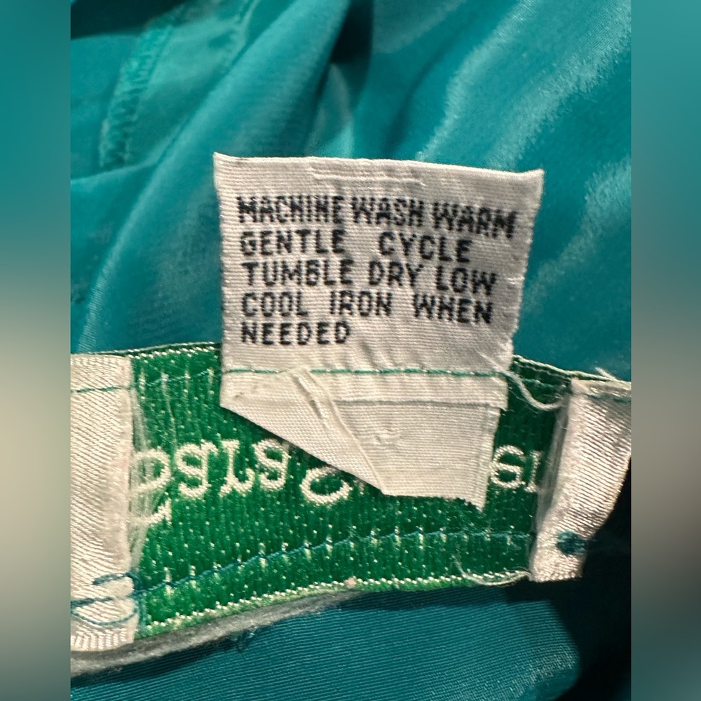 Solid Green Short Sleeve Polyester Shell Top Size… - image 4